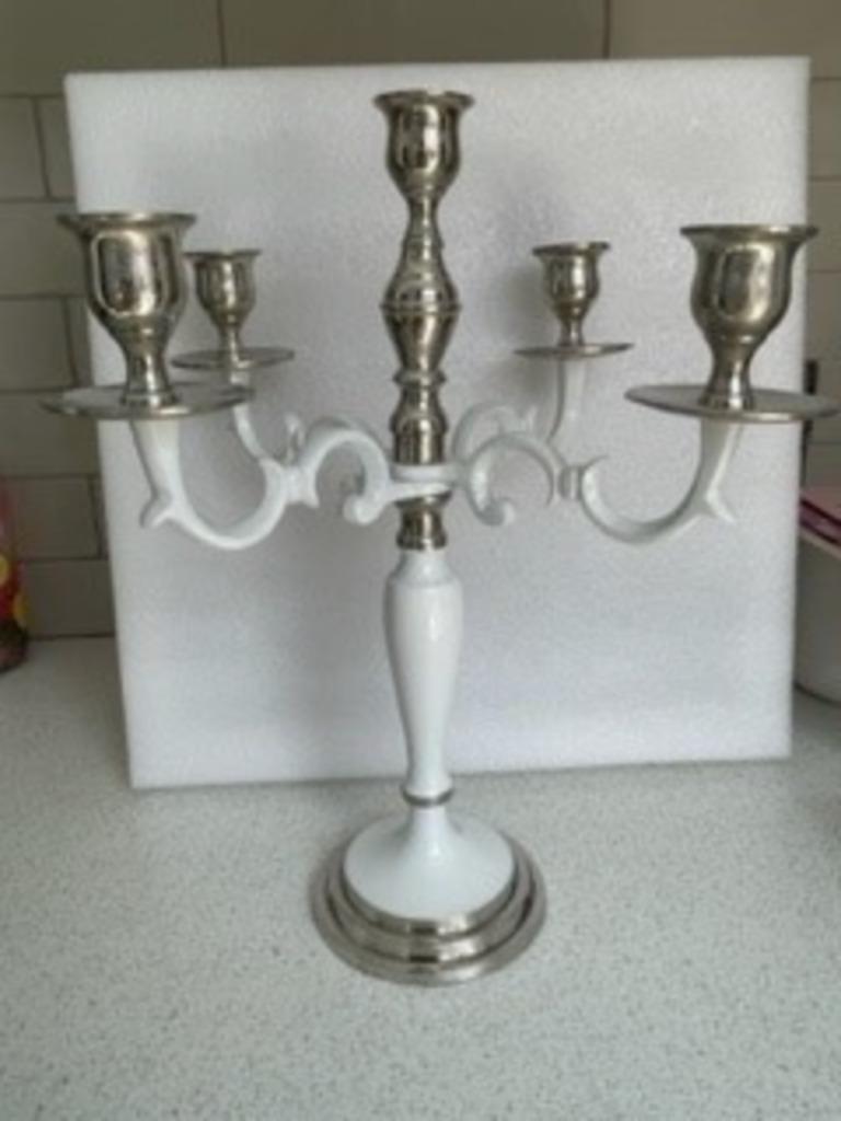 Sierlijke kandelaar (5) met zilver/wit  Cosy@Home Nieuw, Ophalen, Wit, Nieuw, Kandelaar