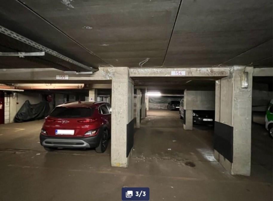 Emplacement de parking sécurisé a Wavre, Provincie Waals-Brabant