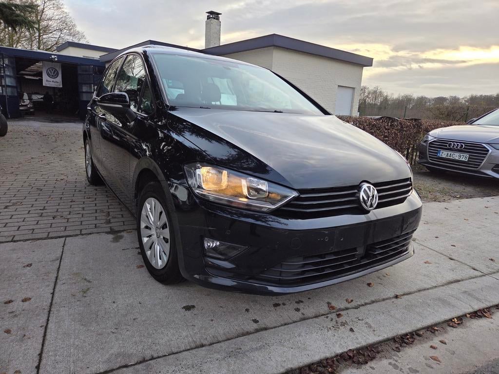 Volkswagen Sportsvan 2015 EURO 6 1st eigenaar, Auto's, Voorwielaandrijving, Stof, 4 cilinders, Zwart