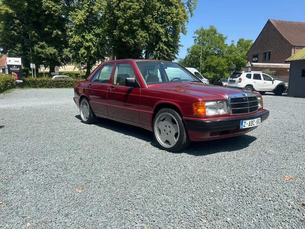 Mercedes-Benz 190E 2.3 Sportline Automat Parfait état alu17', Auto's, Mercedes-Benz, 4 deurs, Beige, 4 cilinders, Bedrijf