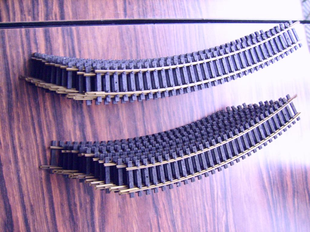 fleischmann HO gebogen sporen R 357,5 & R 415, Gebruikt, Gelijkstroom, Fleischmann, Rails