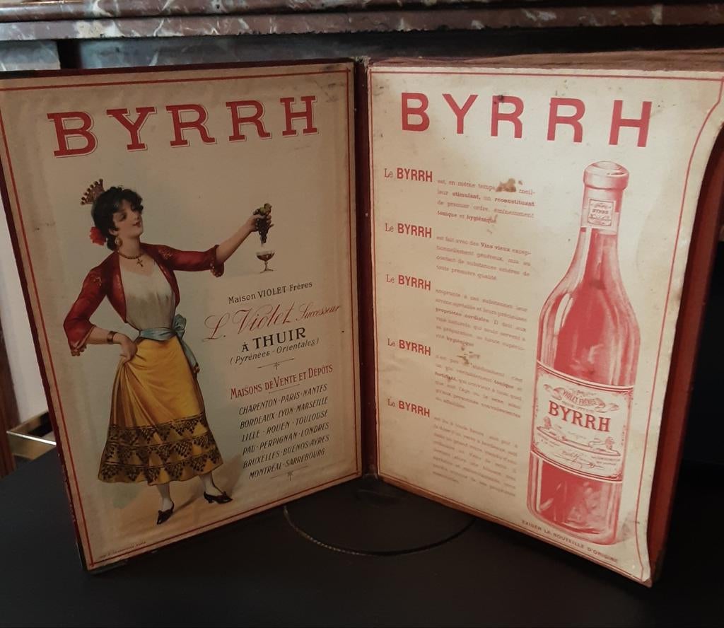 Ancien porte menu Byrrh, Collections, Marques & Objets publicitaires, Enlèvement, Utilisé, Panneau publicitaire
