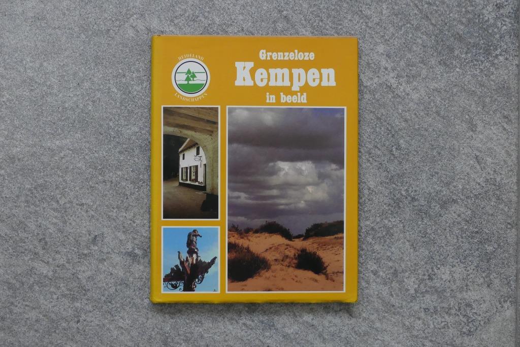 Boek, Grenzeloze Kempen in beeld, Boeken, Ophalen of Verzenden, Gelezen, Benelux, Reisgids of -boek
