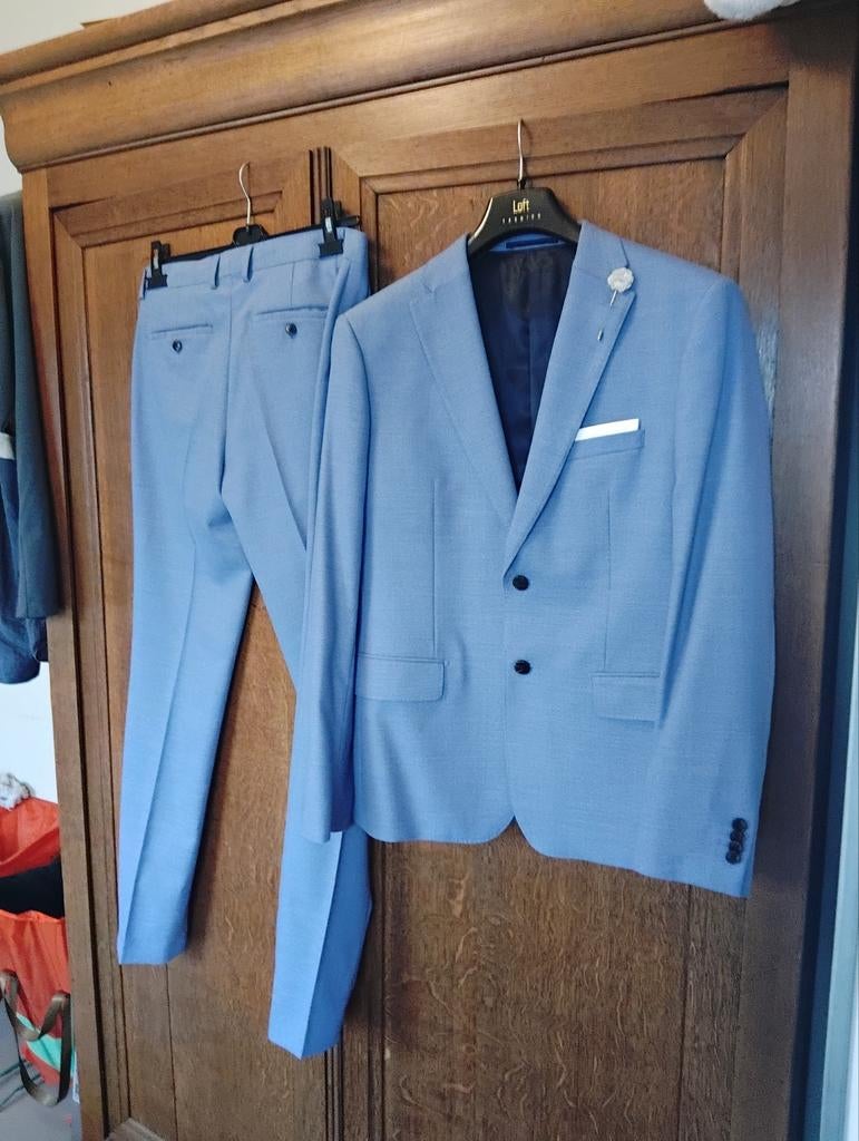 Kostuum 2 delig We Fashion maat 49 nooit gedragen, Vêtements | Hommes, Costumes & Vestes, WE, Comme neuf, Enlèvement, Bleu