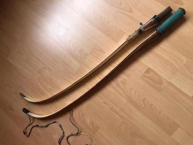 Arc long avec étui et 6 flèches, Sports & Fitness, Enlèvement, Utilisé, Flèches