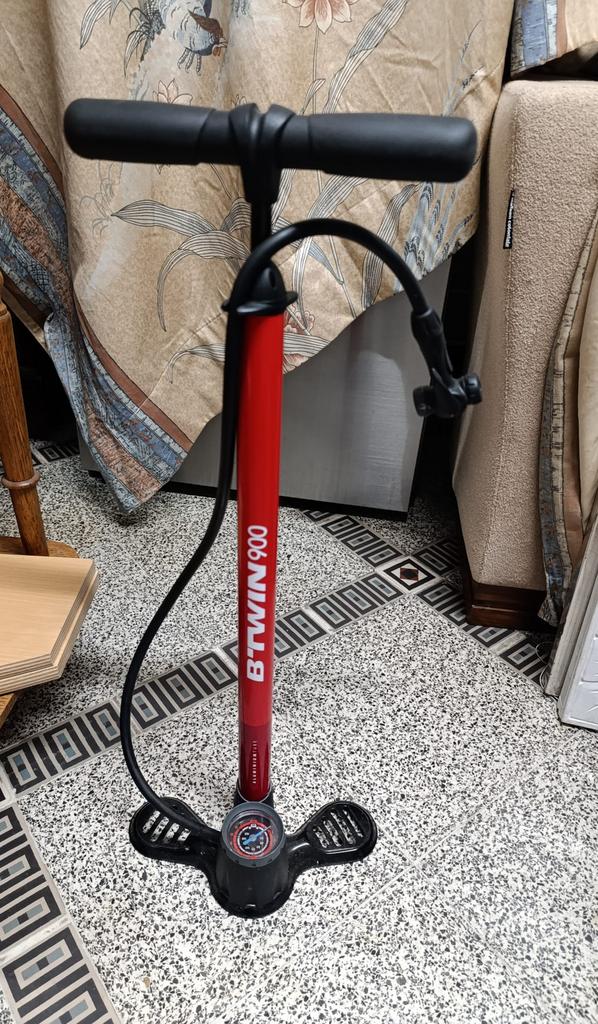 Opblaas pomp, Fietsen en Brommers, Ophalen, Zo goed als nieuw