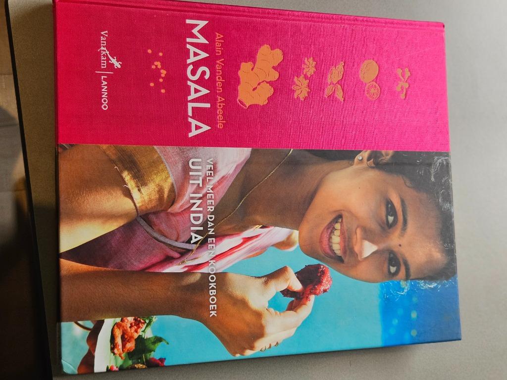 te koop kookboek MASALA uit india, Boeken, Ophalen, Gelezen
