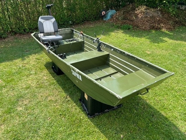 Bateau en aluminium très stable avec moteur électrique, 2 ch, Aluminium, Jusqu'à 10 ch, Enlèvement
