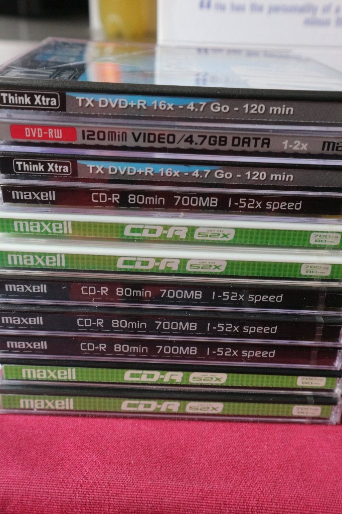 Pak van 11 dvd+r en cd r, Computers en Software, Beschrijfbare discs, Ophalen of Verzenden, Cd