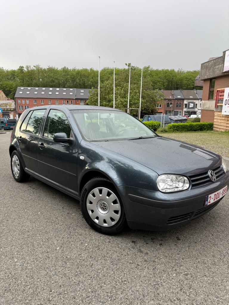 Volkswagen Golf 4 1.4 Essence, Auto's, Volkswagen, Voorwielaandrijving, Stof, Zilver of Grijs, 1390 cc