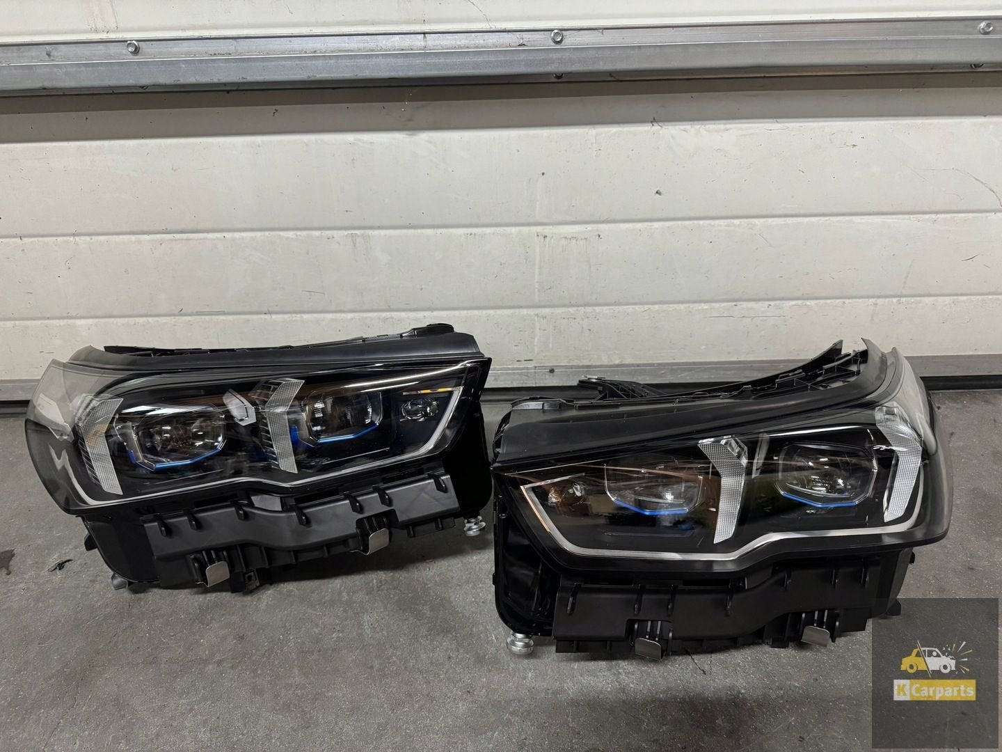 5A798D2 5A798D1, BMW G60 G61 Phare droit/gauche LED laser co, Petuelring 130
80788  Munich, DE, Info@bmw.de, Utilisé, BMW