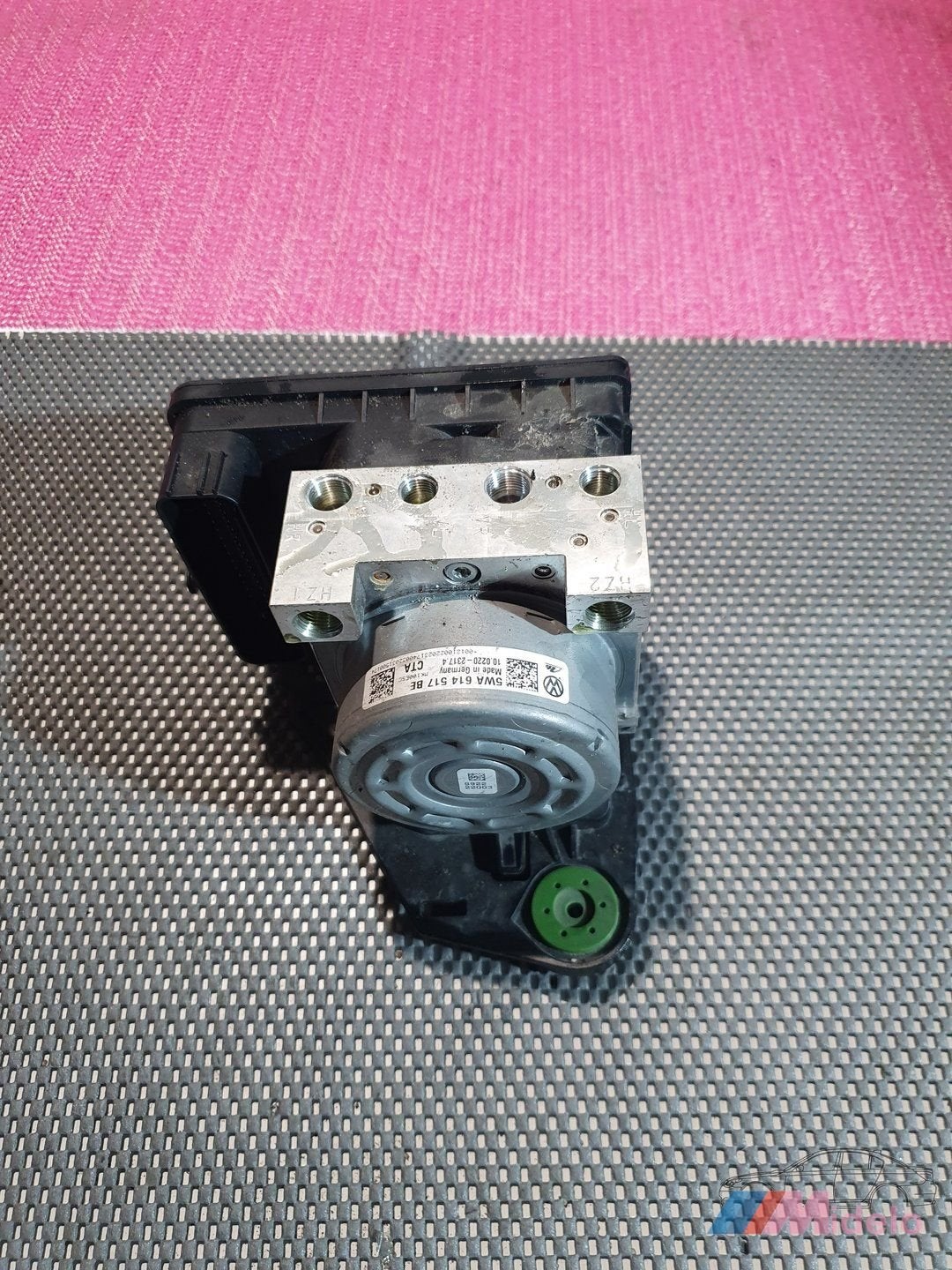 abs pomp golf 8 gtd bj2021 artikelnummer 5WA614517BE, Gebruikt, -, Volkswagen, Ophalen of Verzenden