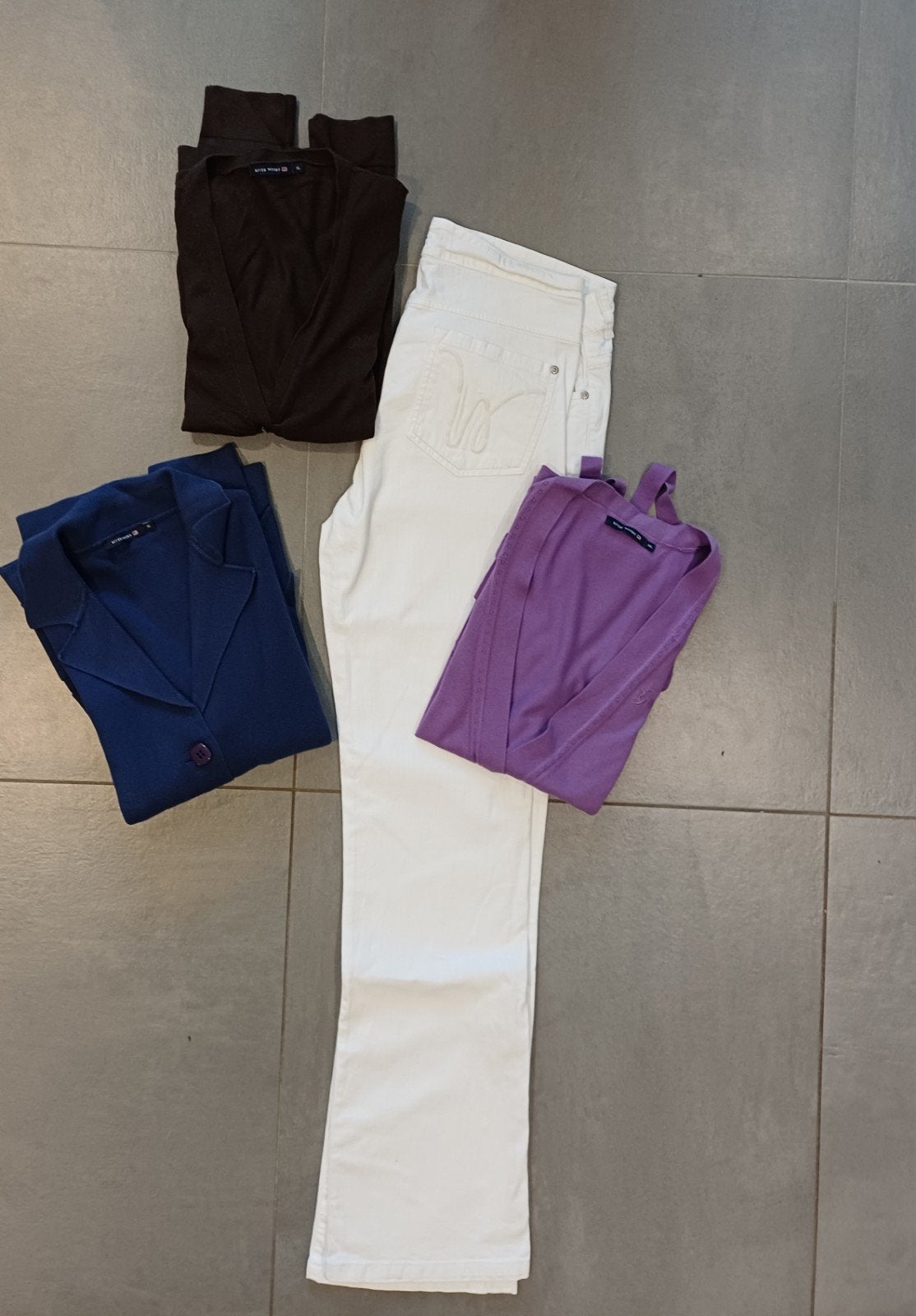 Riverwoods lange broek en 3 vesten 4 euro per stuk, Kleding | Dames, Ophalen