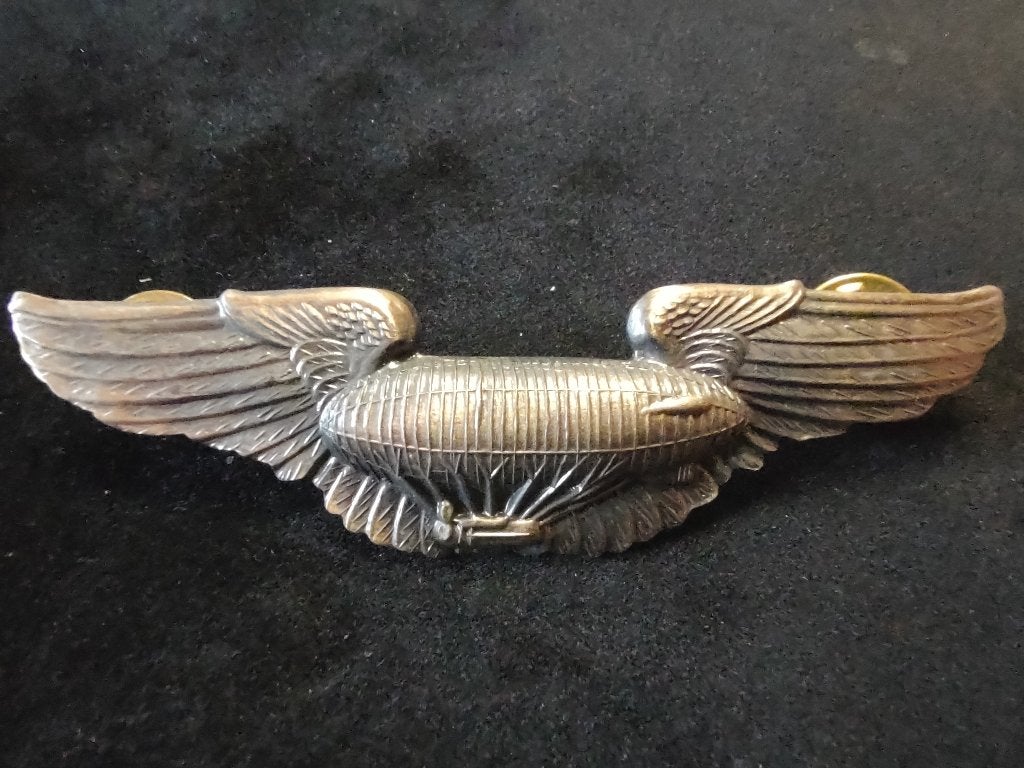 USA badge # 51, Envoi