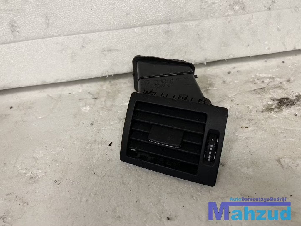 MERCEDES A-KLASSE W169 Rechts luchtrooster dashboard 2004-20, Gebruikt, Mercedes-Benz AG, Mercedes-Benz, Mercedesstrasse 120
70372  Stuttgart, DE