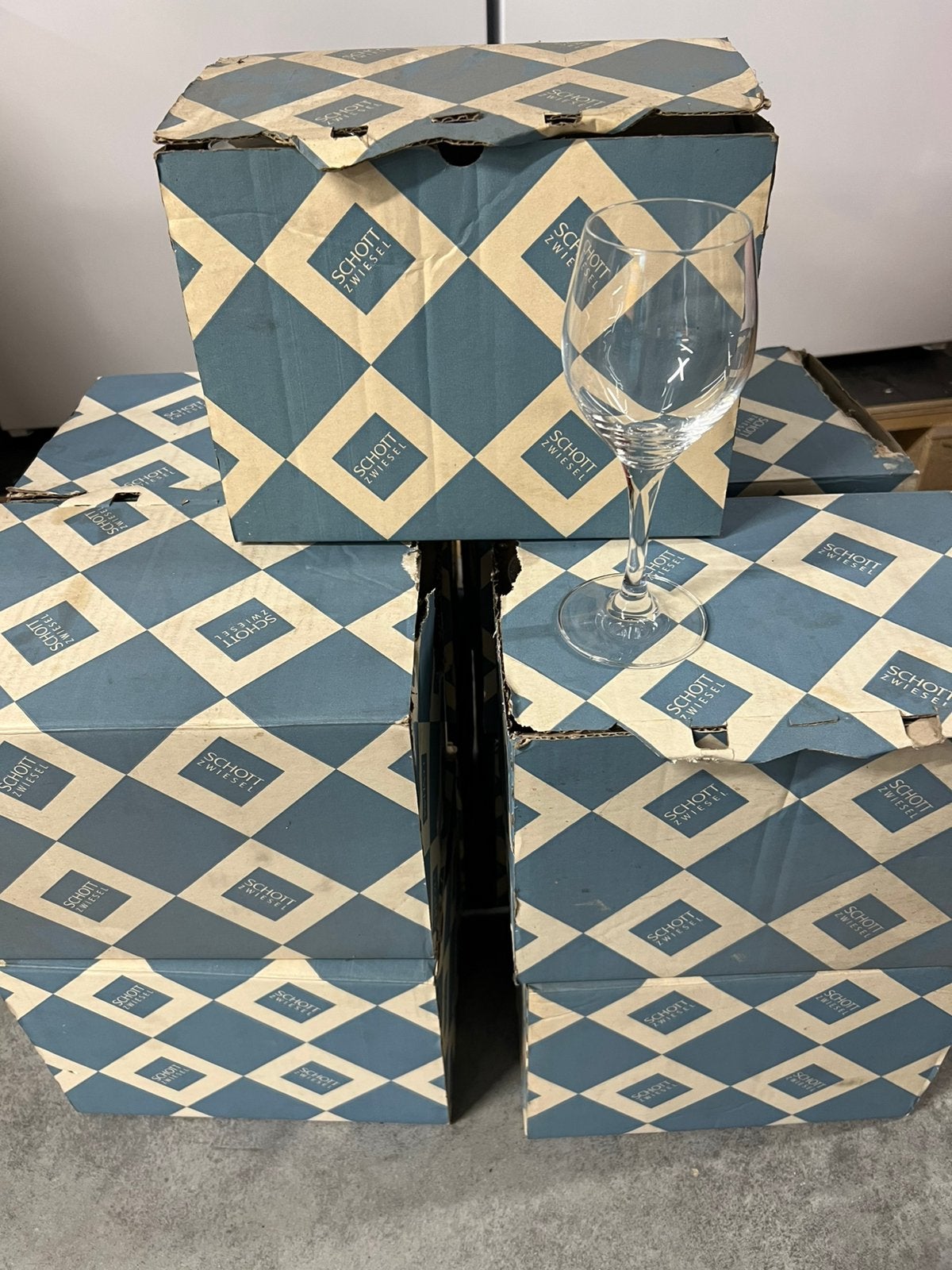 Schott zwiesel wijnglas 52 stuks, Verzamelen, Glas en Drinkglazen, Ophalen, Zo goed als nieuw