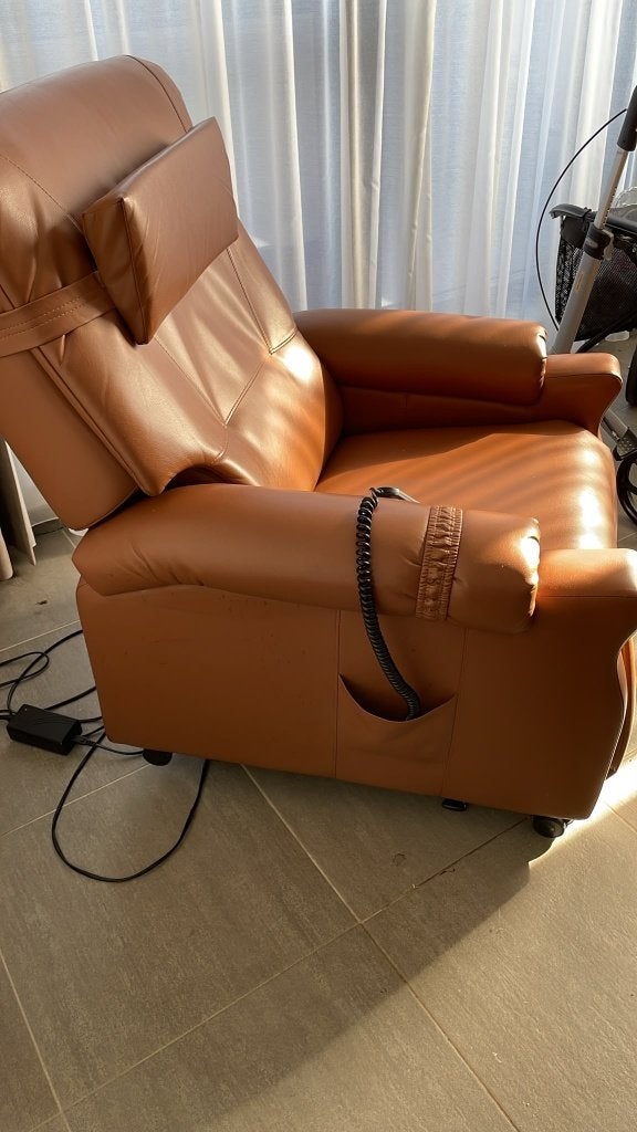 Elektrische relaxzetel Revilax, Maison & Meubles, Enlèvement, Comme neuf, Cuir