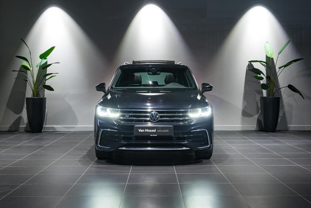 Volkswagen Tiguan 2.0 TSI 245 pk DSG R-Line 4MOTION, https://public.car-pass.be/vhr/b2605bce-77a2-44a7-9915-053b7cb3ba67, Entreprise