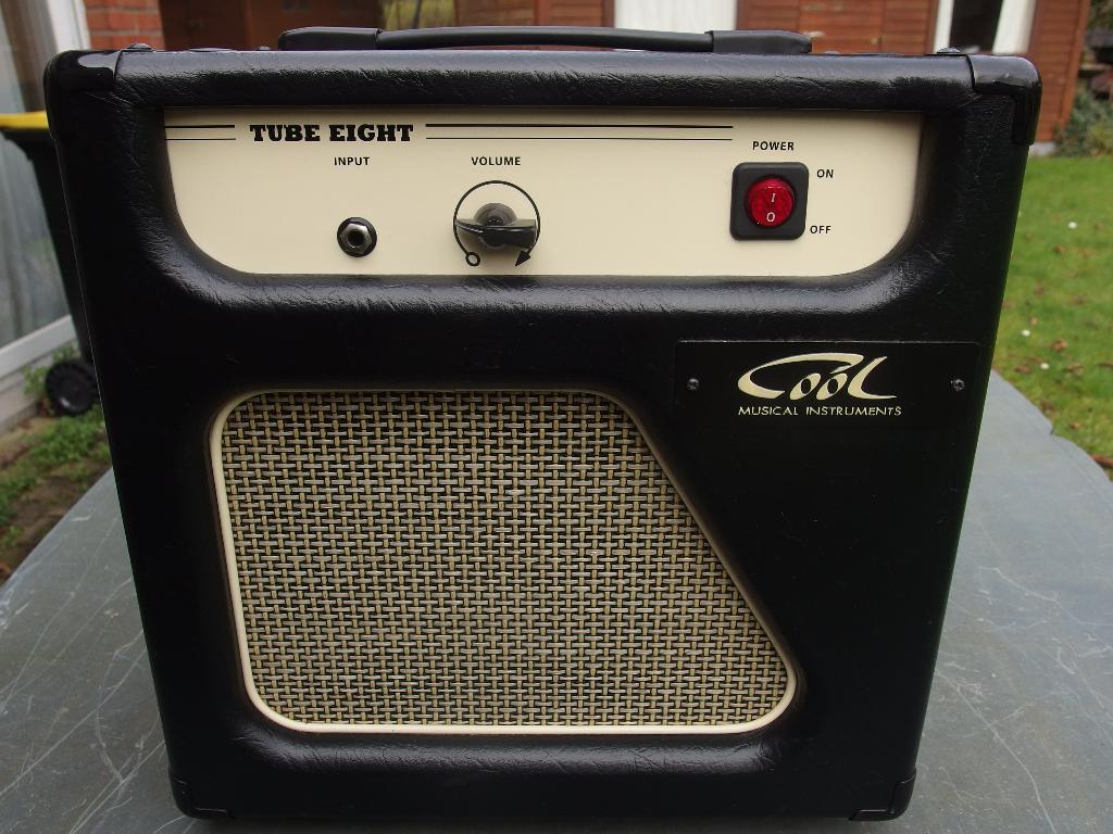 Cool 5 watt lampen/ buizenversterker, Muziek en Instrumenten, Ophalen, Zo goed als nieuw, Gitaar, Minder dan 50 watt