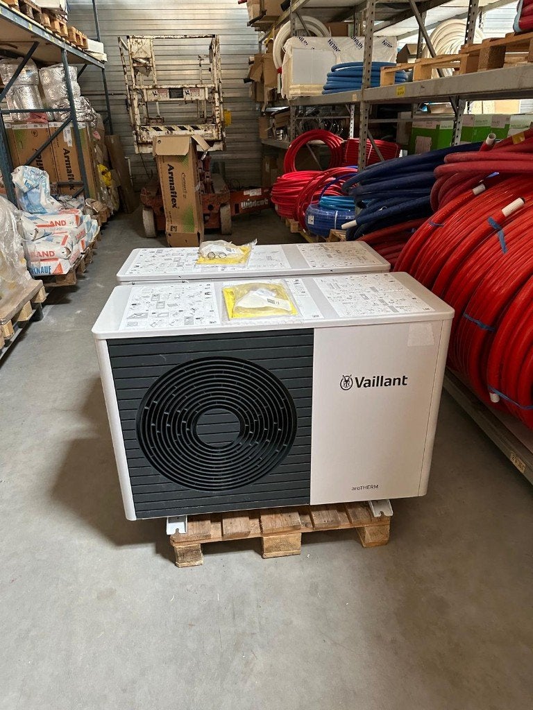 Buitenunit warmtepomp Vaillant VWL55/5 AS 230V S2, Ophalen, Nieuw, 800 watt of meer, Cv-ketel of Combi-ketel