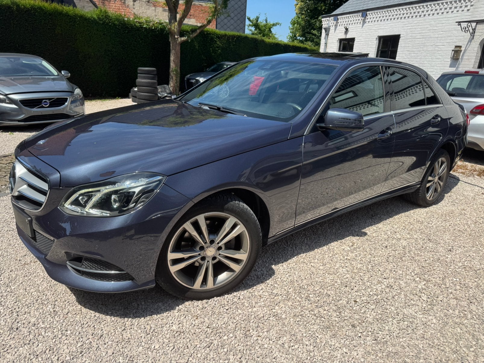 Mercedes E200 benzine - OPENDAK*LED*54000KM*Navi*GARANTIE!, Auto's, Mercedes-Benz, Dealer onderhouden, Euro 6, Bi-Xenon koplampen