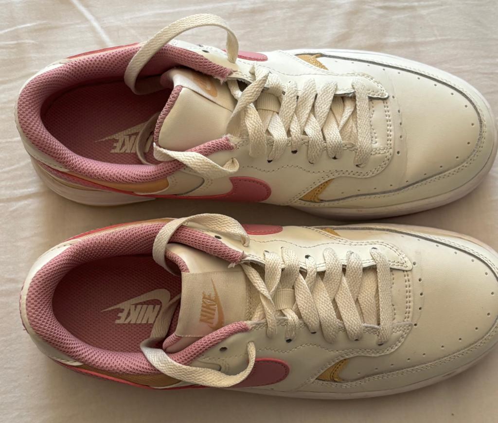 Basket Nike, Enfants & Bébés, Enlèvement ou Envoi, Comme neuf, Autres types, Fille