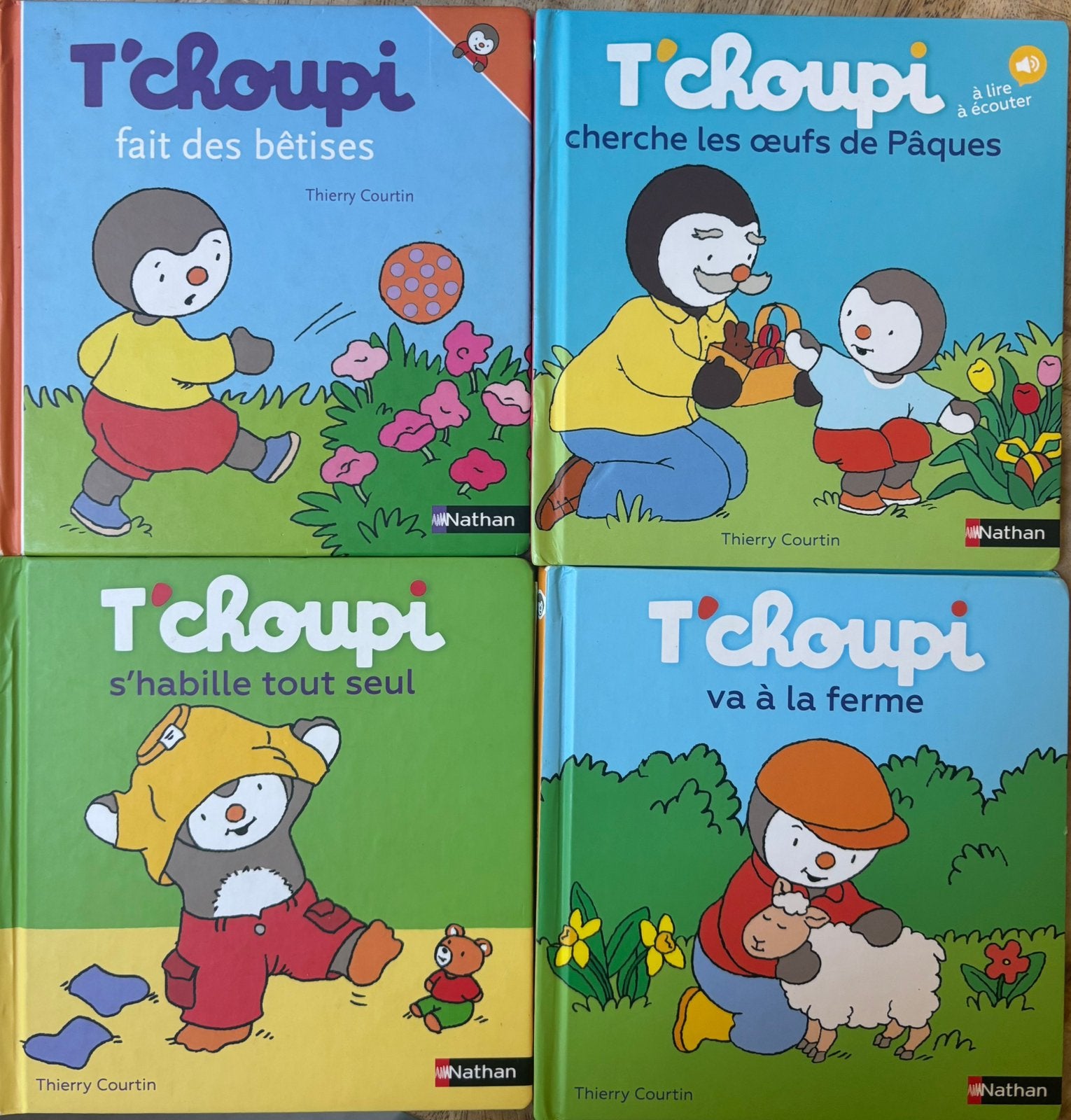 Livres tchoupi, Caillou,Ptit Loup, Enlèvement, Utilisé, Livre à déplier, à toucher ou à découvrir, 3 à 4 ans