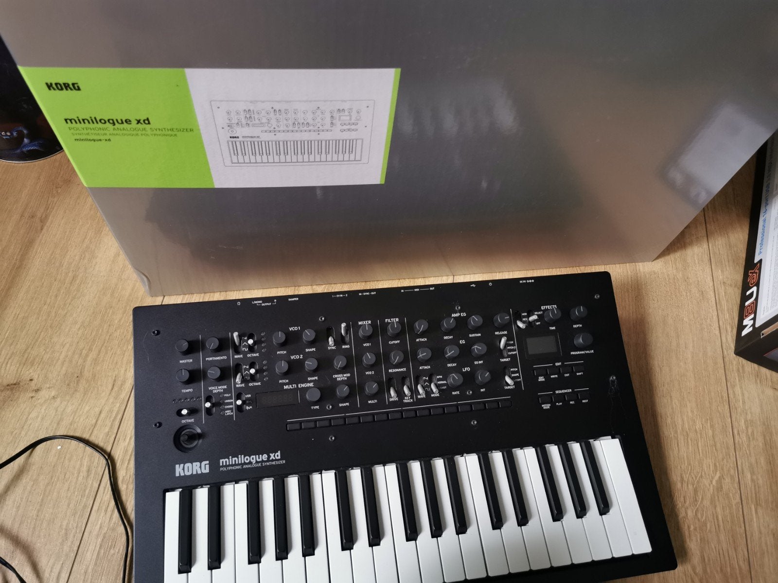 korg miniligue xd parfait état, Musique & Instruments, Enlèvement ou Envoi, Comme neuf, Korg, Avec connexion MIDI