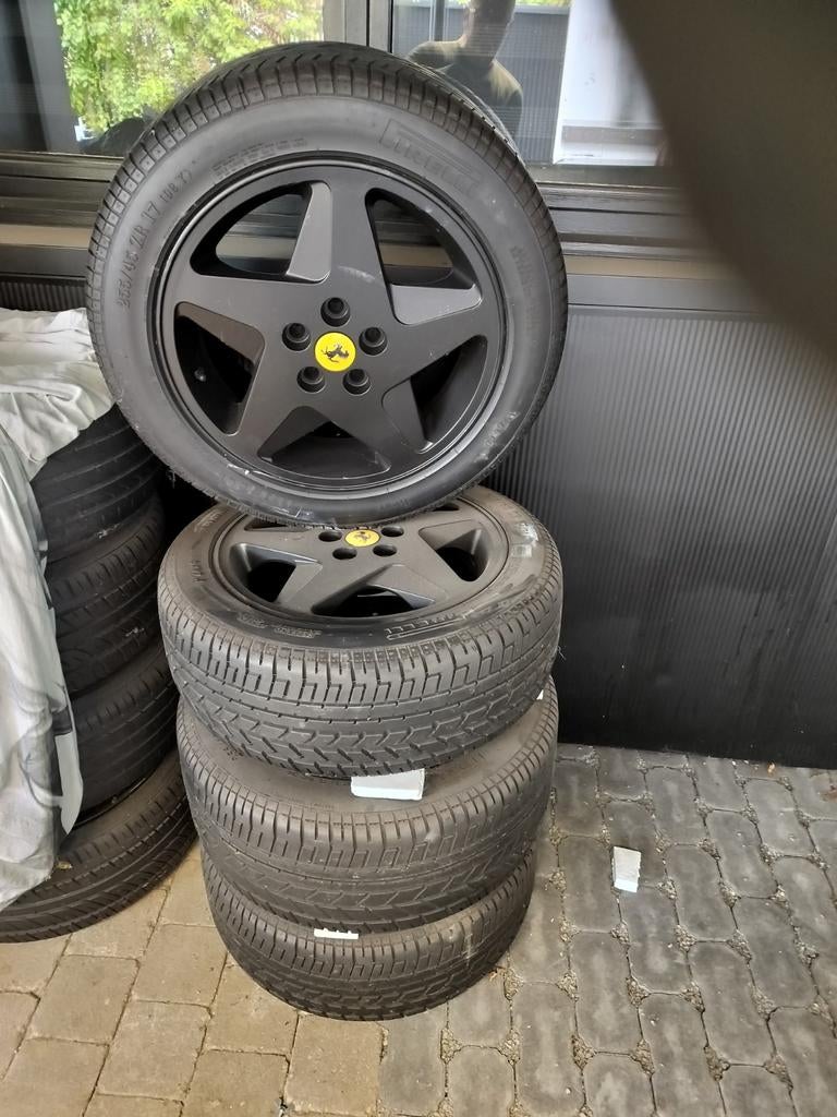 Ferrari velgen, Auto-onderdelen, Ophalen of Verzenden, Velg(en)