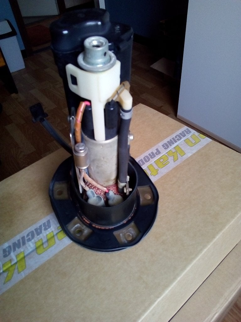 cbr1000rr benzinepomp 04-07, Ophalen of Verzenden, Gebruikt