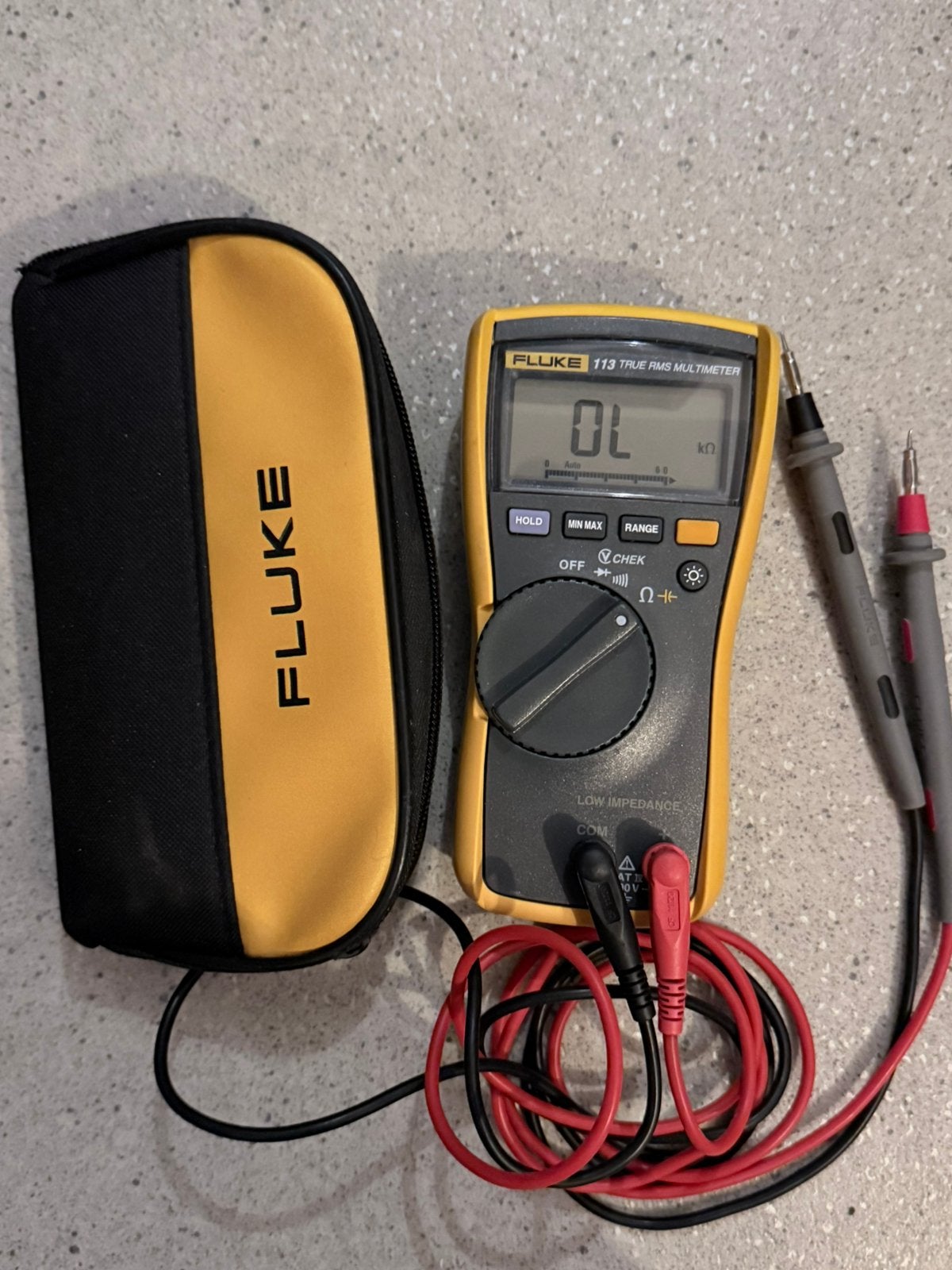 Fluke 113 6000 Count CAT III 6000 Count, Ophalen, Zo goed als nieuw, Multimeter