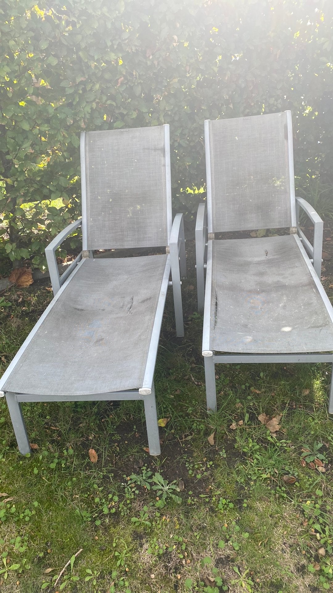 2 ligbedden met kapotte doek/ Gratis, Enlèvement, Utilisé, Aluminium, Réglable