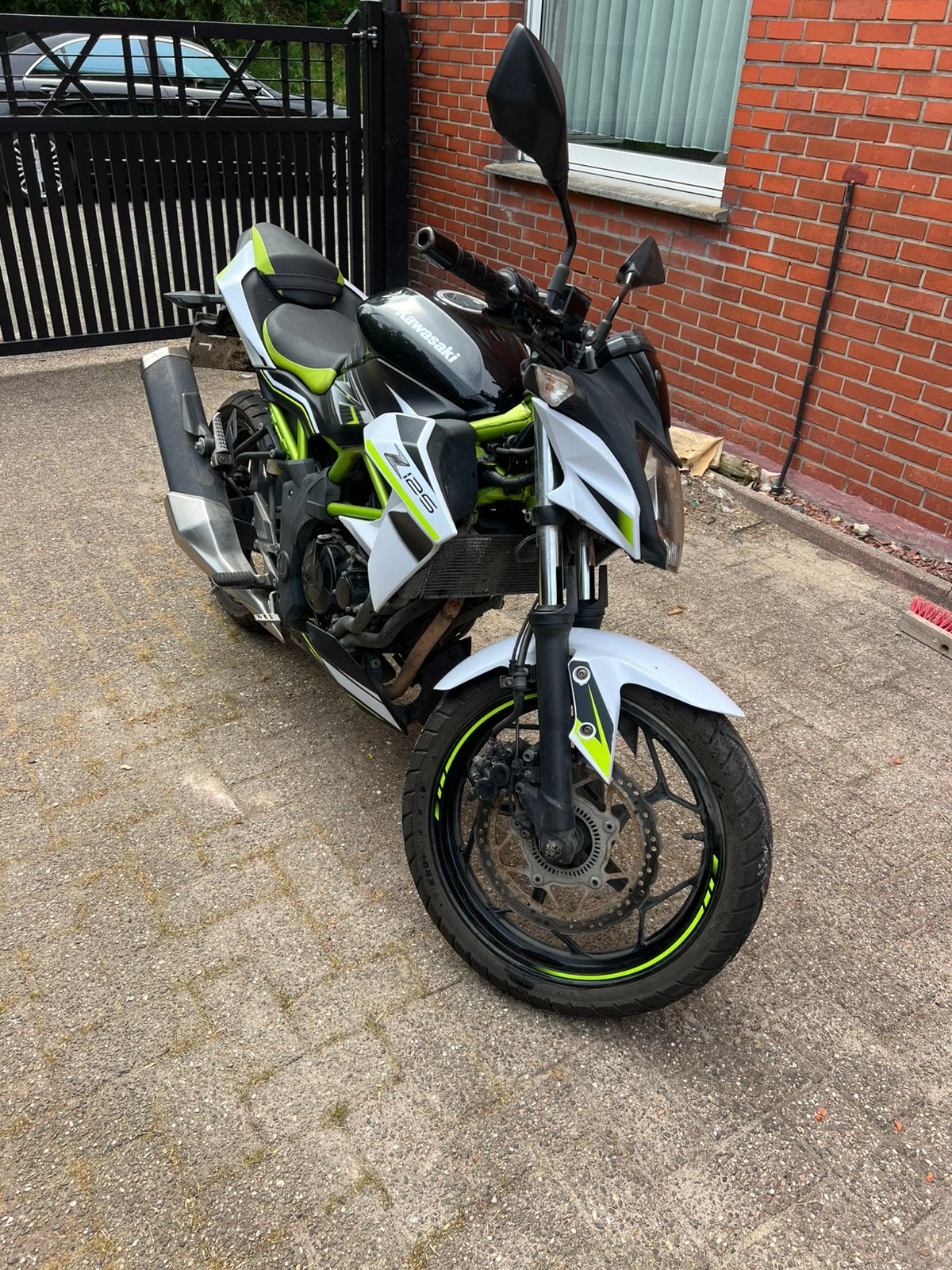 Kawazaki z125 2019 43400km 1ste eigenaar met ohb, Motos, Motos | Kawasaki, Entreprise, Occasion, 1 cylindre, Naked bike