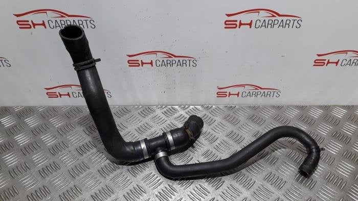 Tuyau radiateur d'un Mercedes A-Klasse, 3 mois de garantie, Utilisé, -, -