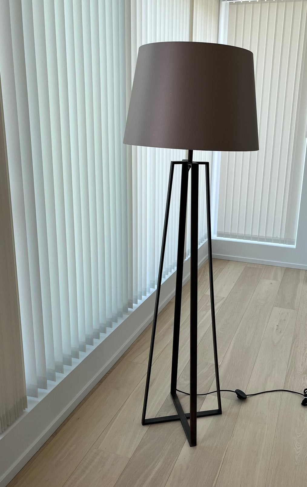 Lampadaire moderne, Enlèvement, Comme neuf, Van modern tot klassiek.