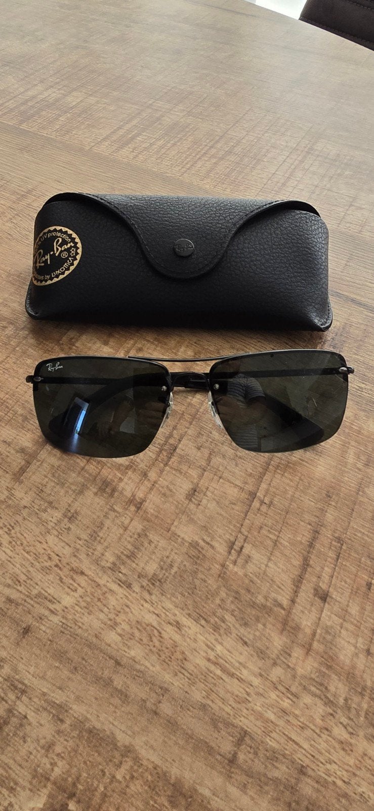 Ray Ban zonnebril met etui, Handtassen en Accessoires, Zonnebrillen en Brillen | Heren, Ophalen, Zonnebril, Zwart, Nieuw