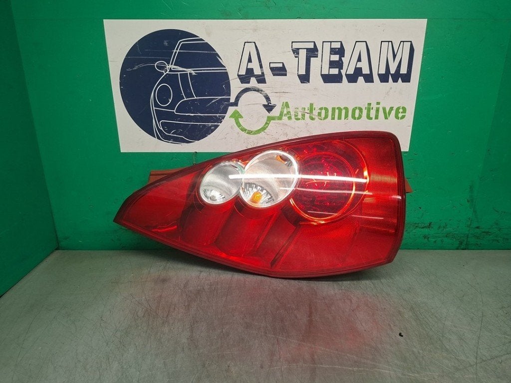 FEU ARRIÈRE GAUCHE Mazda 5 (CR19) (|C23551160|), Hitdorfer Straße 73
51371  Leverkusen, DE, Mazda, Utilisé, Info@mazda.de