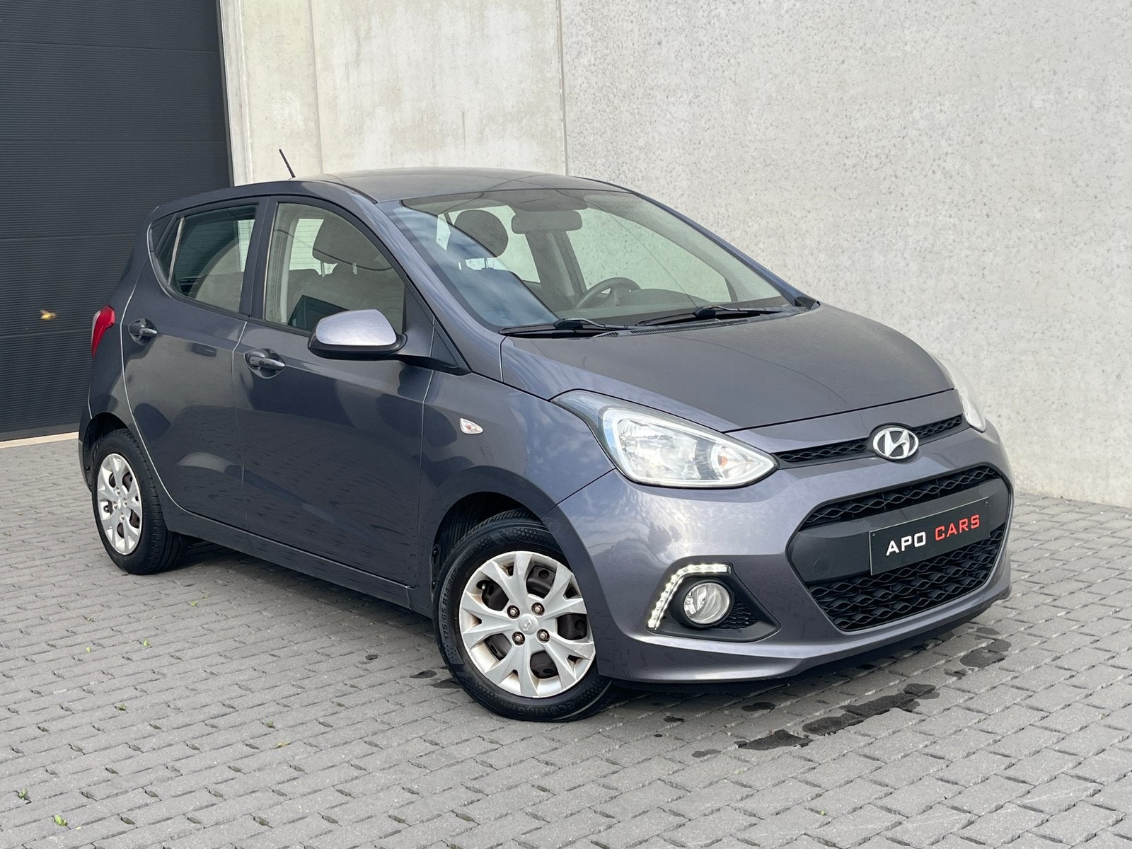 Hyundai i10 1.0 essence 2014 92 000 km, Autos, Achat, Entreprise, Essence, https://public.car-pass.be/vhr/a3bf7480-8784-4625-93de-c8fc5daf8247