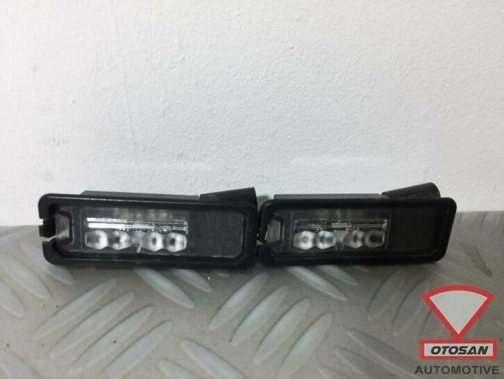 vw seat skoda kentekenverlichting led set 1k8943021d, Gebruikt, Volkswagen, Volkswagen AG, Vw@volkswagen.de