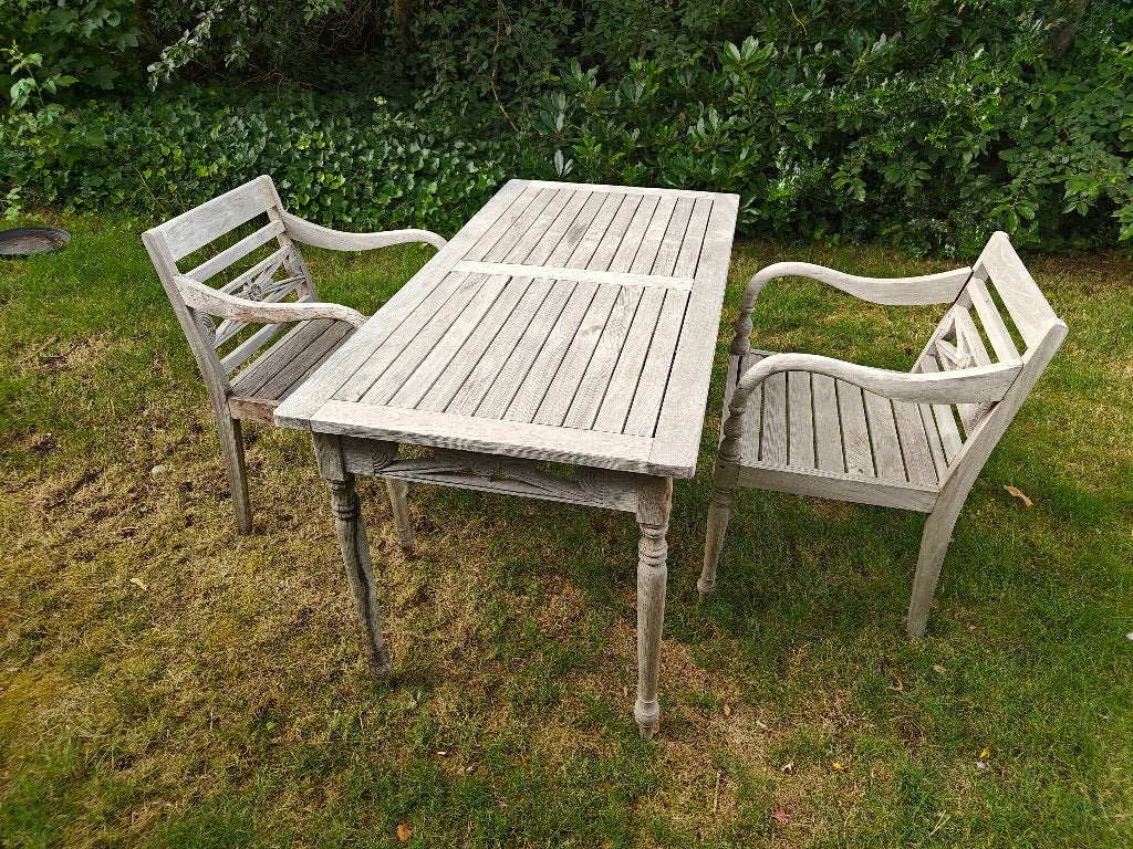 Teak tuintafel + 2 x tuinstoel, Tuin en Terras, Ophalen