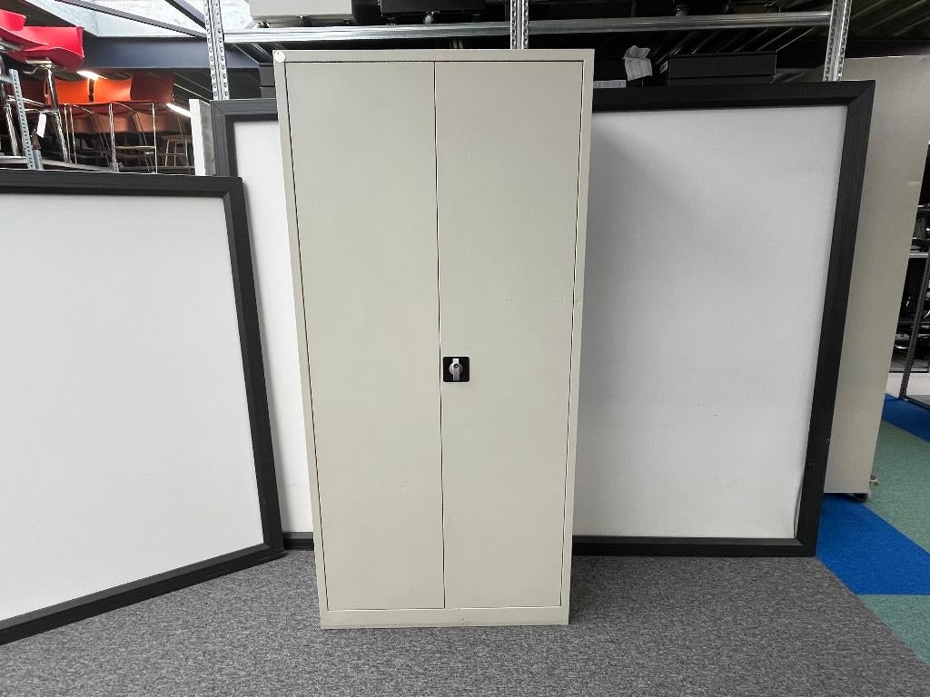 Draaideurkast van 194,5x92x42 cm, Huis en Inrichting, Woonaccessoires | Wandplanken en Boekenplanken, Ophalen