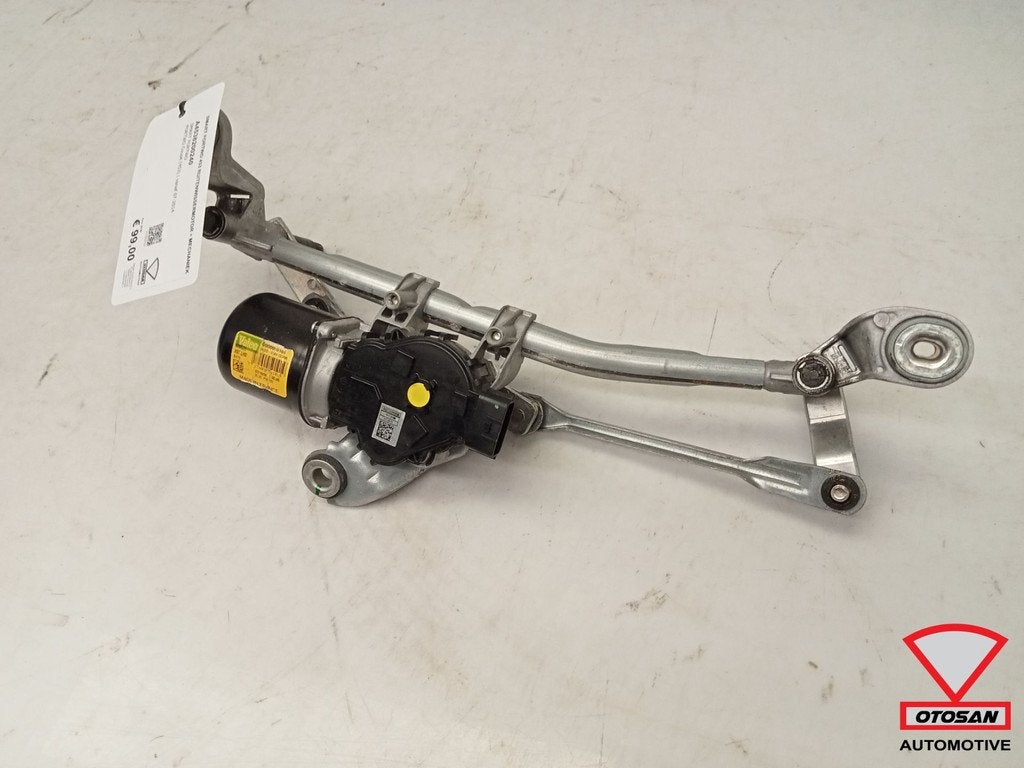 Smart Fortwo 453 Ruitenwissermotor + Mechaniek A4538200240, Auto-onderdelen, Gebruikt, Mercedes-Benz AG, Mercedesstrasse 120
70372  Stuttgart, DE