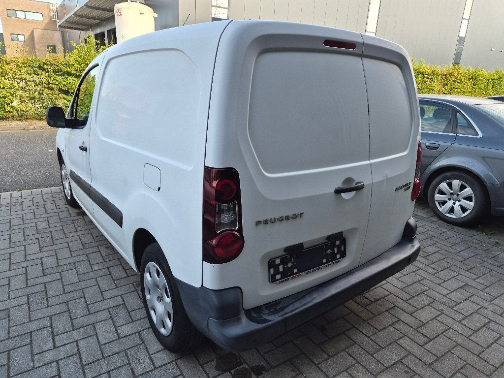 PEUGEOT PARTNER 1,6HDI UTILITAIRE, Autos, Euro 5, Achat, 3 places, Boîte manuelle