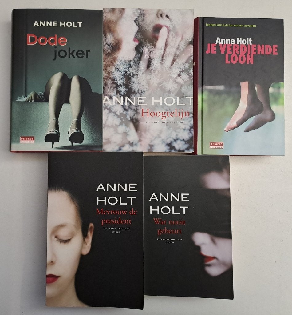Boeken Anne Holt, Ophalen of Verzenden, Gelezen