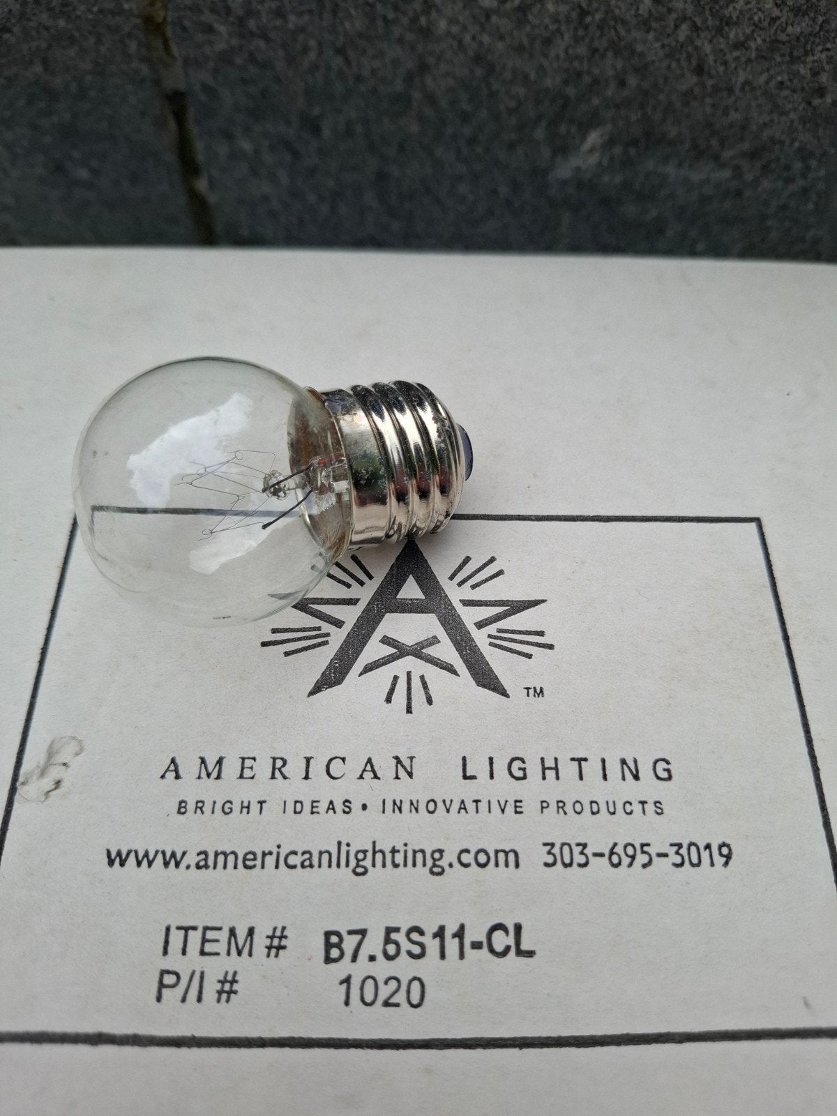 Lampes 130V - 7,5w pour jeux/ jukebox  NOS, Collections, Machines | Machines à sous, Enlèvement ou Envoi