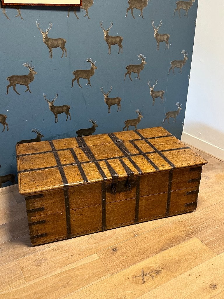 Antieke kist / salontafel, Verzenden