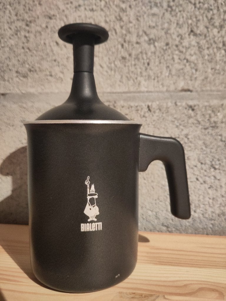 Bialetti Tuttocrema Melkopschuimer – Compact & Snel!, Ophalen, Zo goed als nieuw, Handmatige melkopschuimer