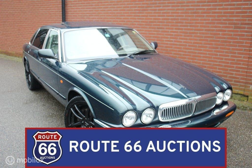 Jaguar XJ8 4.0 | 2000 | Route 66 Auctions, Auto's, Zwart, Bedrijf, Handgeschakeld, Overige carrosserie
