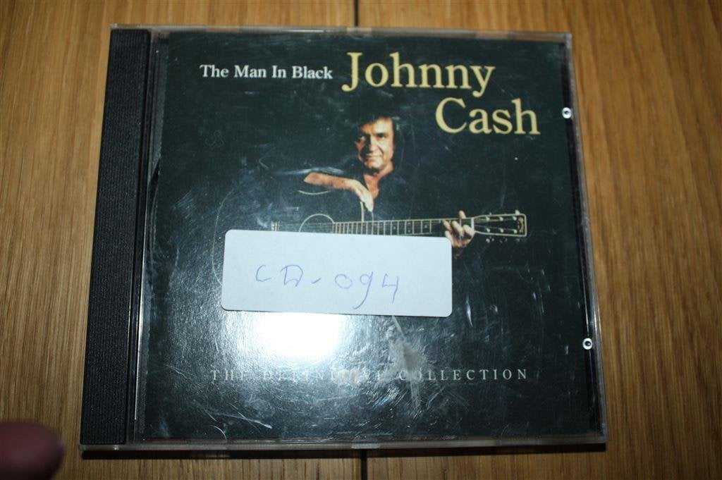 Johnny Cash – The Man in Black: The Definitive Collection 19, CD & DVD, CD | Country & Western, Envoi, Comme neuf