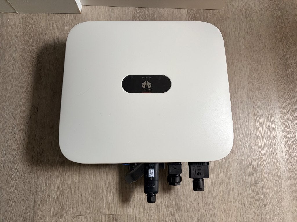 Huawei sun200- 5KTL-M1 hybride omvormer 3 fase, Ophalen, Zo goed als nieuw